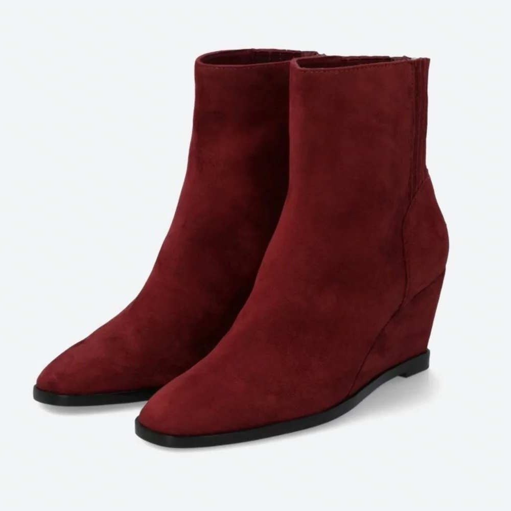 Dolce Vita Tippy Heeled Suede Booties Burgundy Wedge Ankle Boots Size 6.5